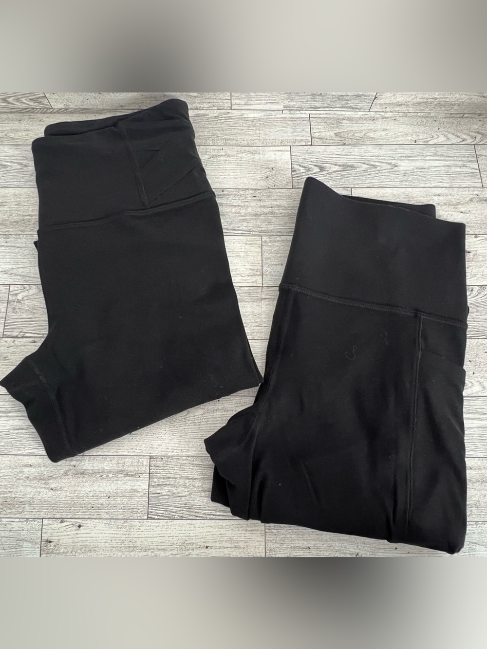 2 Black Athleta Leggings. Pirouette 7/8 & Salutation Stash 7/8. Size Small.